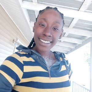 Meet your Posher, Chareen d.